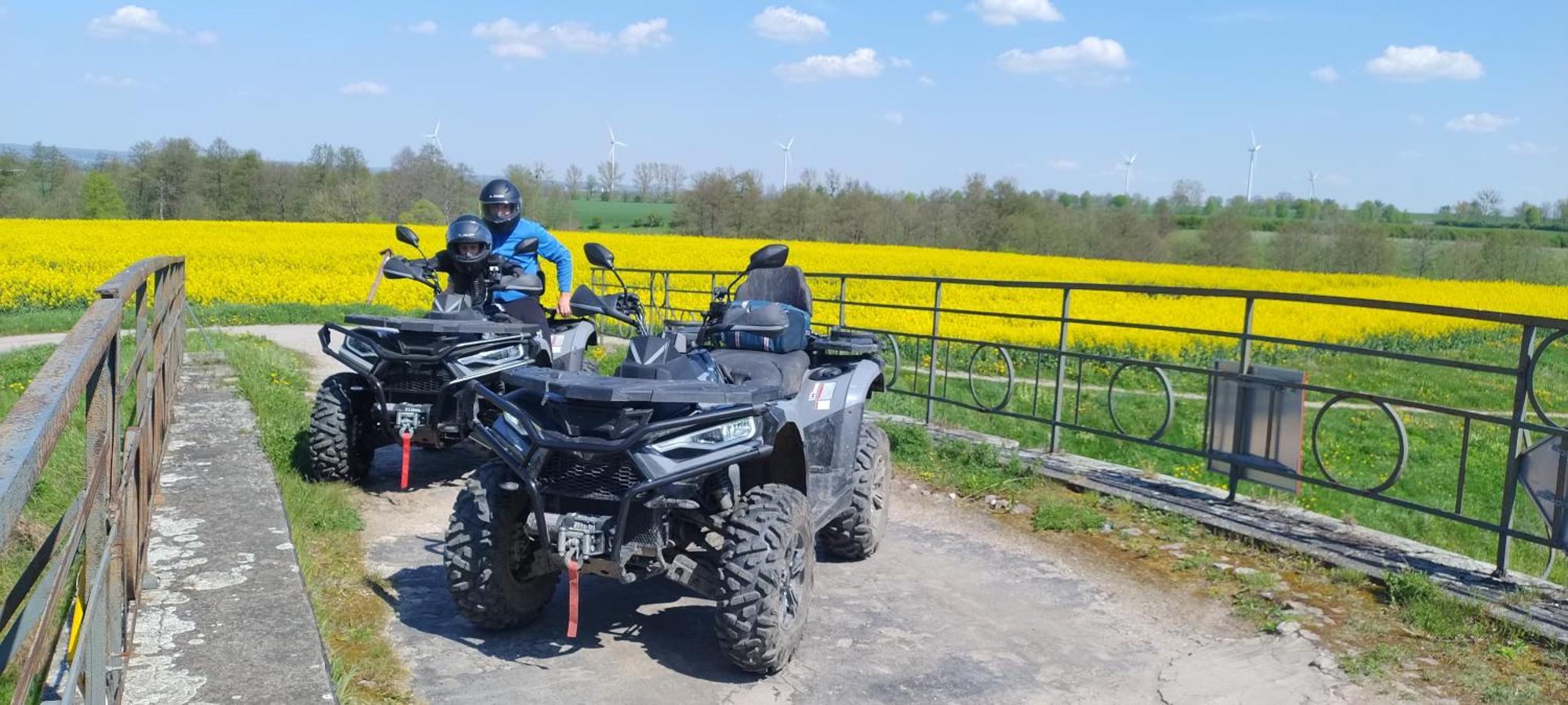 Domek nad jeziorem Koszajny Zewnętrze zdjęcie